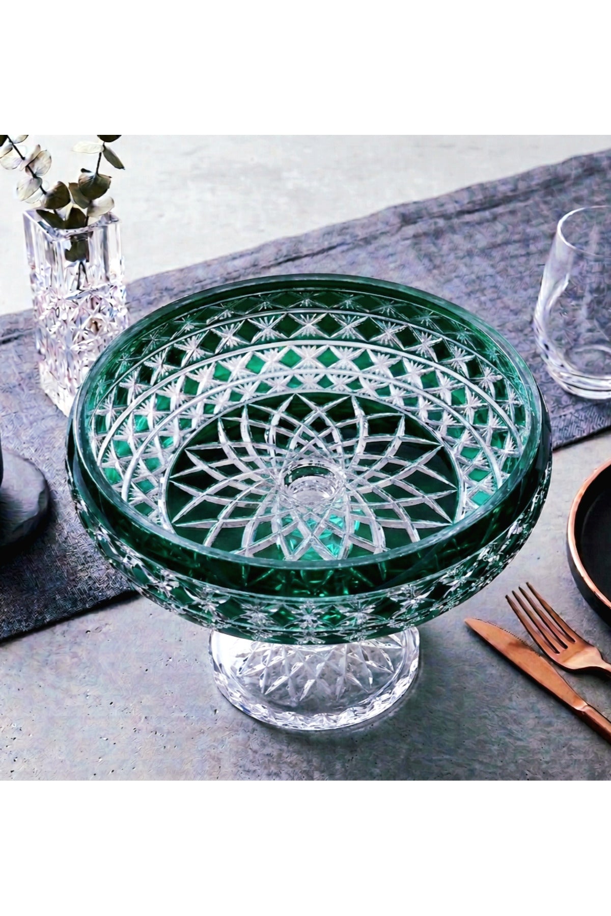 El Yapımı Kristal Dekoratif Desenli Ameteist 28cm Sofra Sunum Kasesi