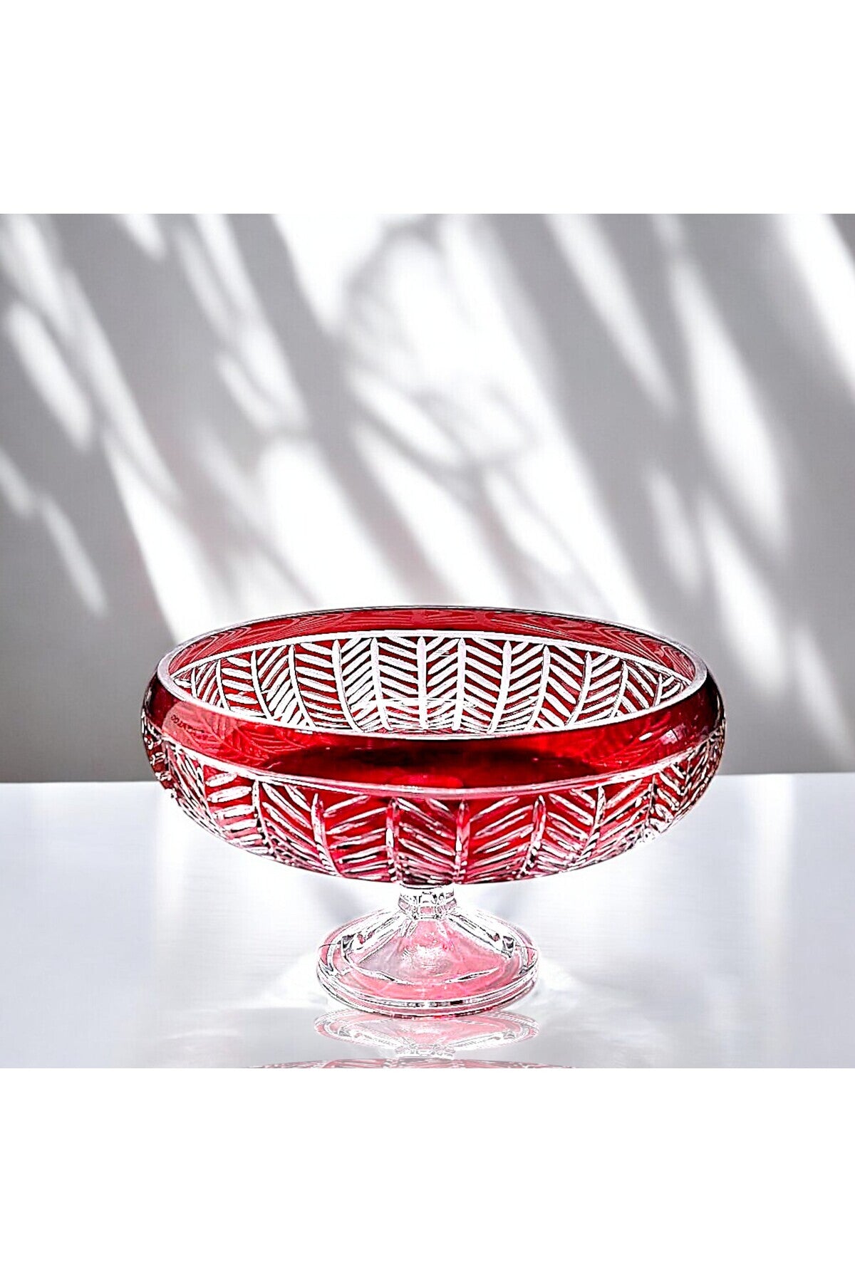 El Yapımı Kristal Dekoratif 28cm Kesme Kristal Paris Kırmızı Ayaklı Kase Milas Desen