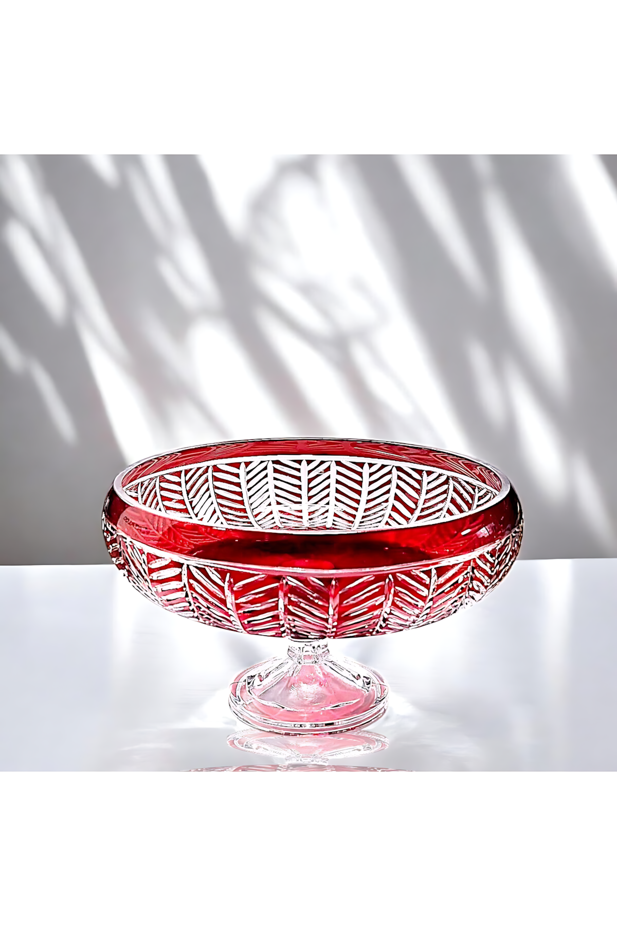 El Yapımı Kristal Dekoratif 28cm Kesme Kristal Paris Kırmızı Ayaklı Kase Milas Desen