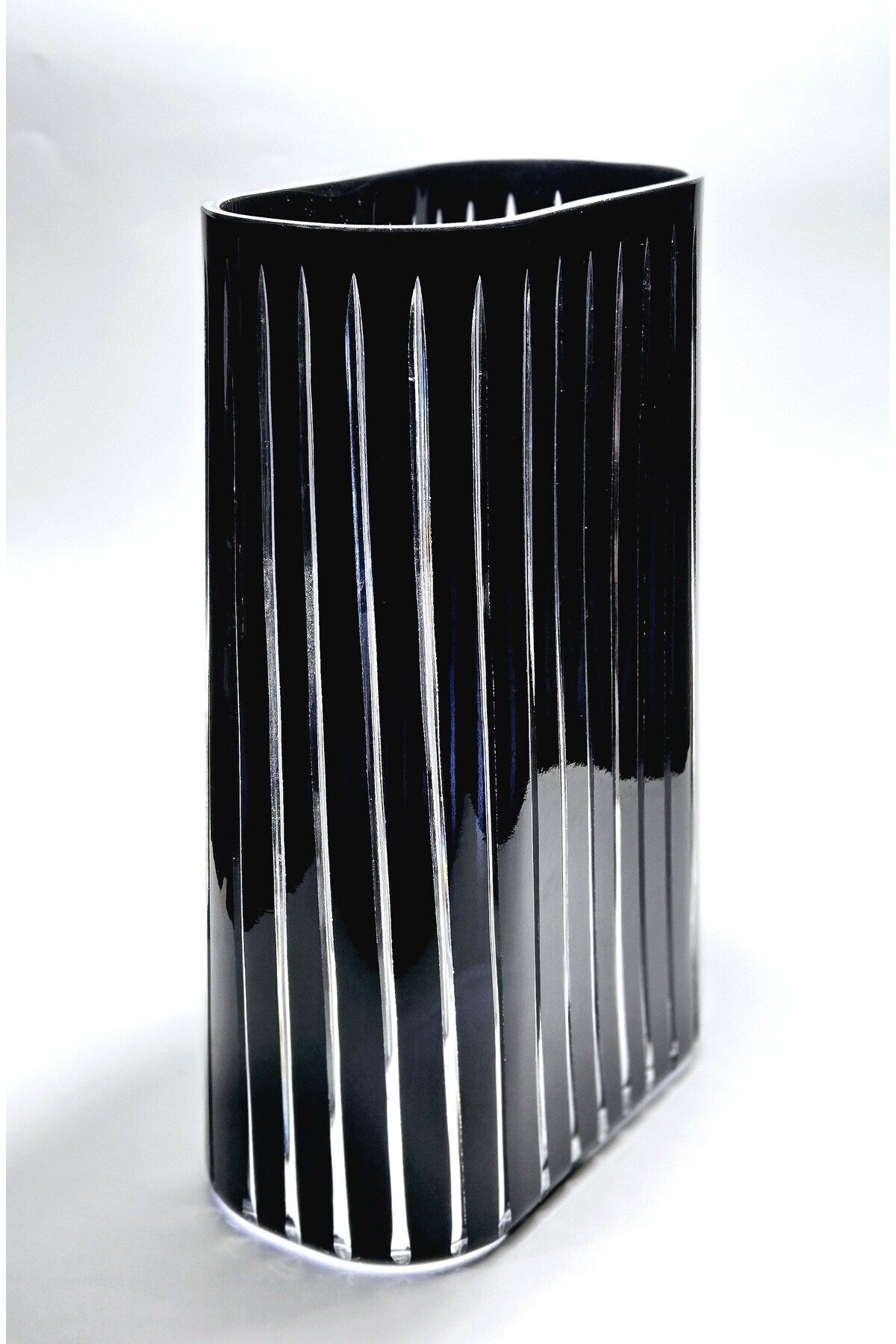 El Yapımı Kristal Dekoratif Roma Vertical Desen Füme Lüks Kesme Kristal Özel Vazo