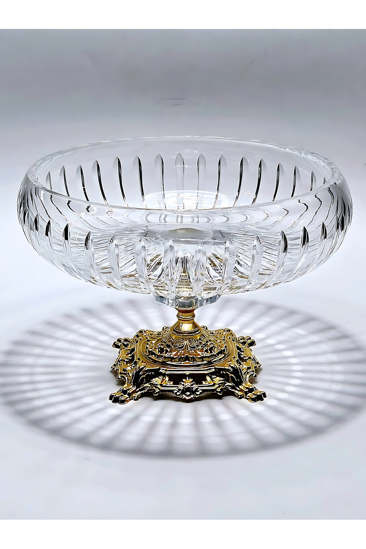 El Yapımı Kristal Dekoratif 22cm Kesme Kristal Gold Ayak Cam Kase Vertical Desen