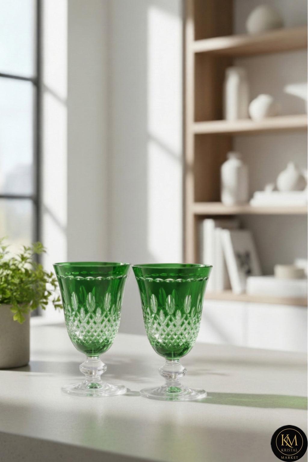 El Yapımı Kristal Dekoratif Royal Renkli Lüks Ayaklı Meşrubat 280ml Yemek Masası İçin Uygundur