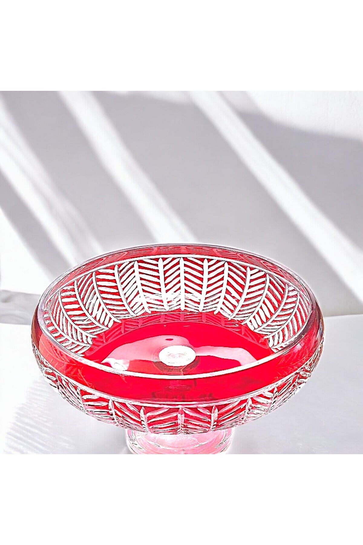 El Yapımı Kristal Dekoratif 28cm Kesme Kristal Paris Kırmızı Ayaklı Kase Milas Desen