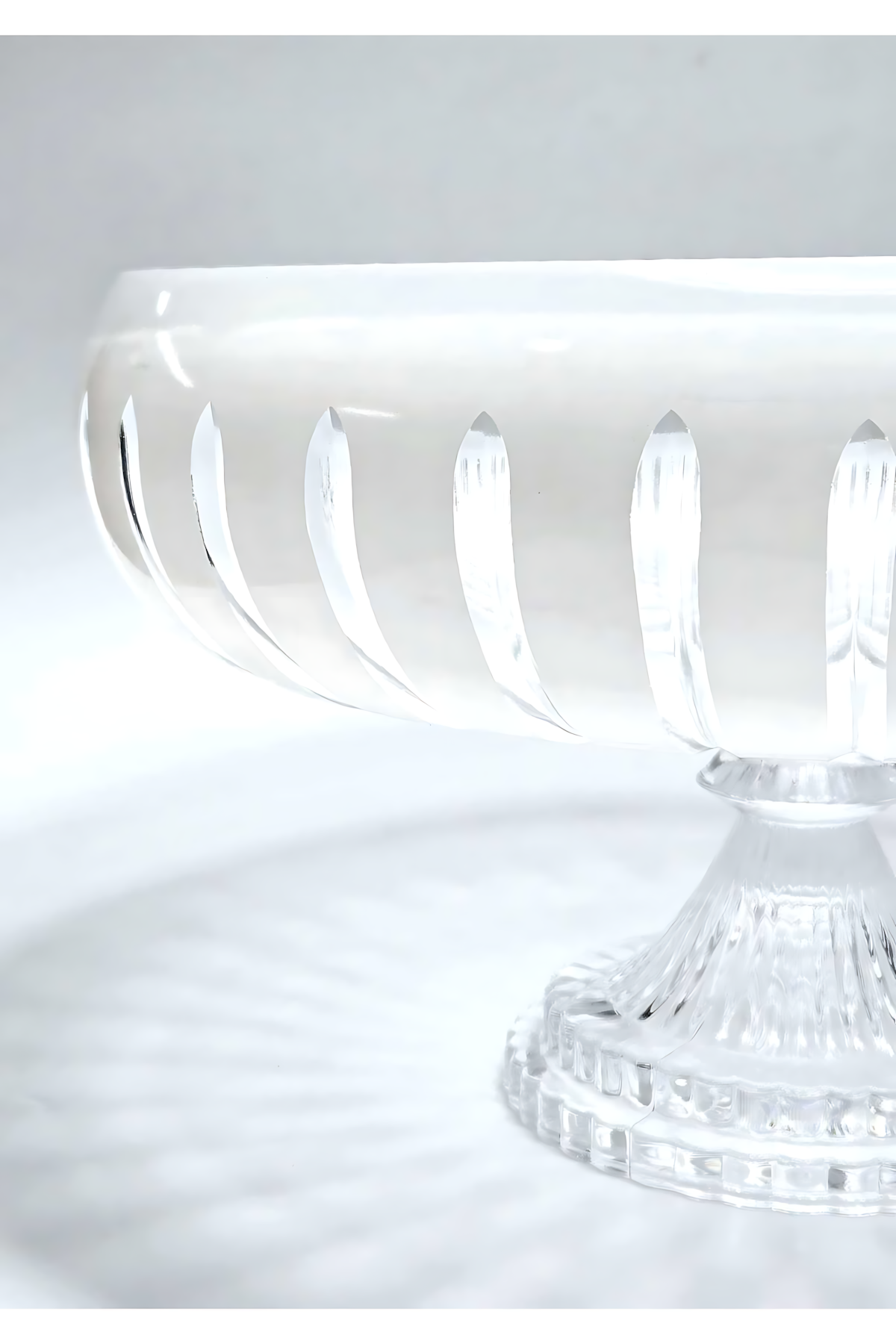 El Yapımı Kristal Dekoratif Vertical Desen 28 Cm Sunumluk Ayaklı Sofra Sunum Kasesi