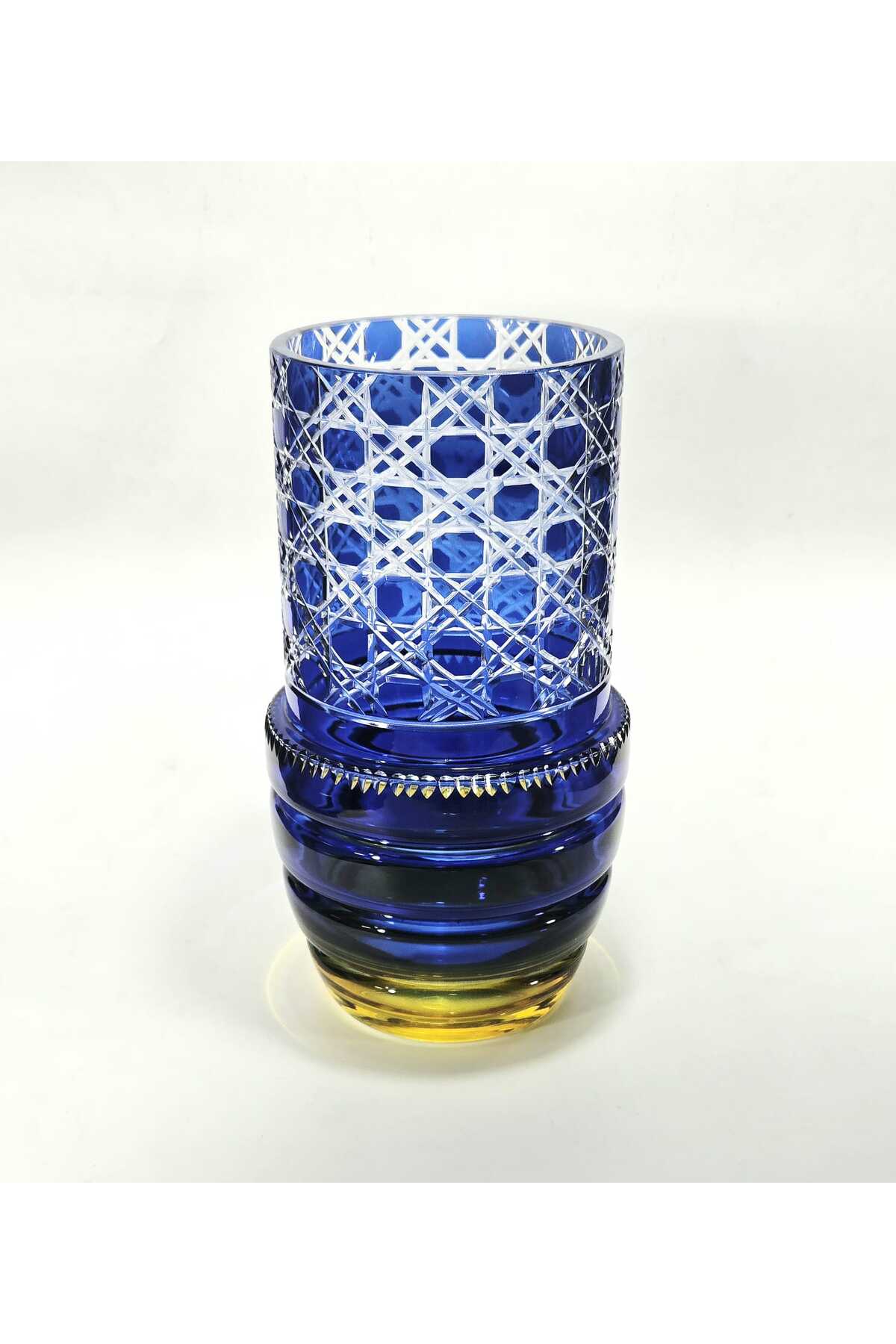 El Yapımı Kristal Dekoratif Kesim Bohems Petek Desenli Twis Vazo