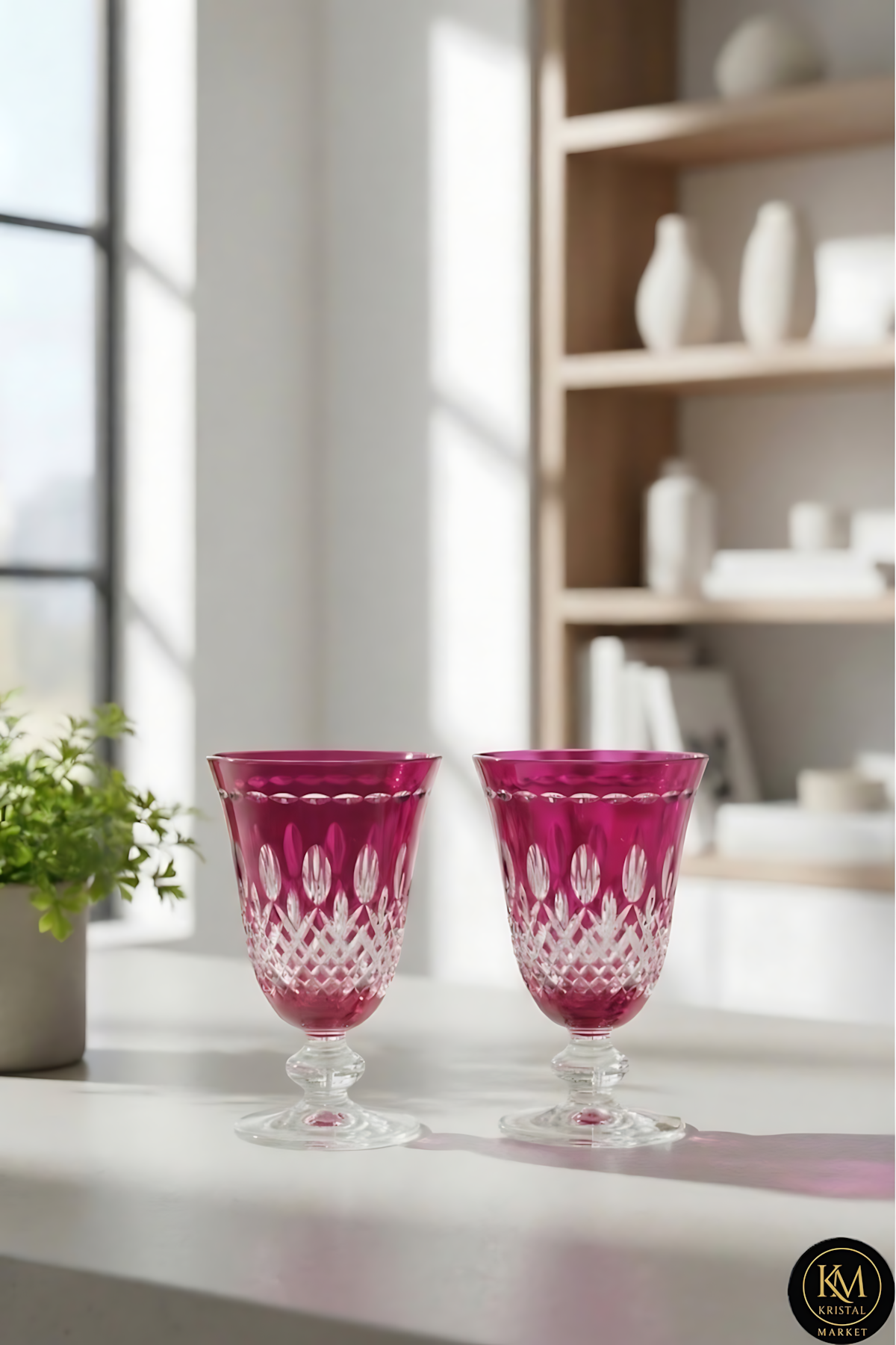 El Yapımı Kristal Dekoratif Royal Renkli Lüks Ayaklı Meşrubat 280ml Yemek Masası İçin Uygundur
