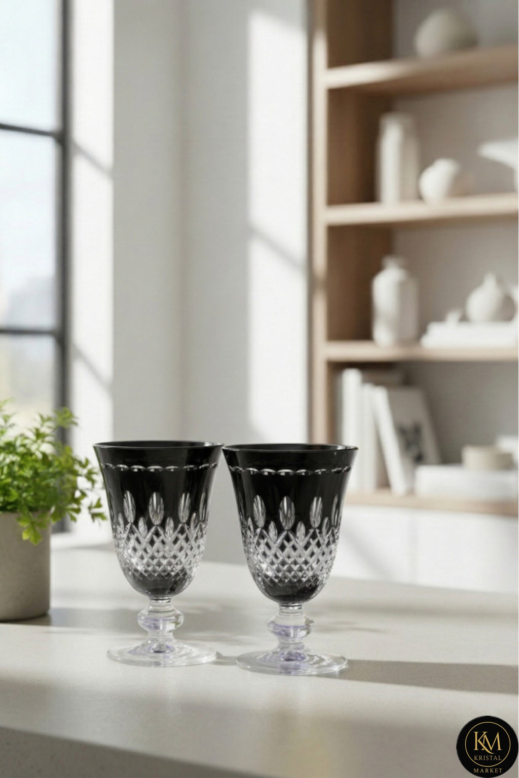 El Yapımı Kristal Dekoratif Royal Renkli Lüks Ayaklı Meşrubat 280ml Yemek Masası İçin Uygundur