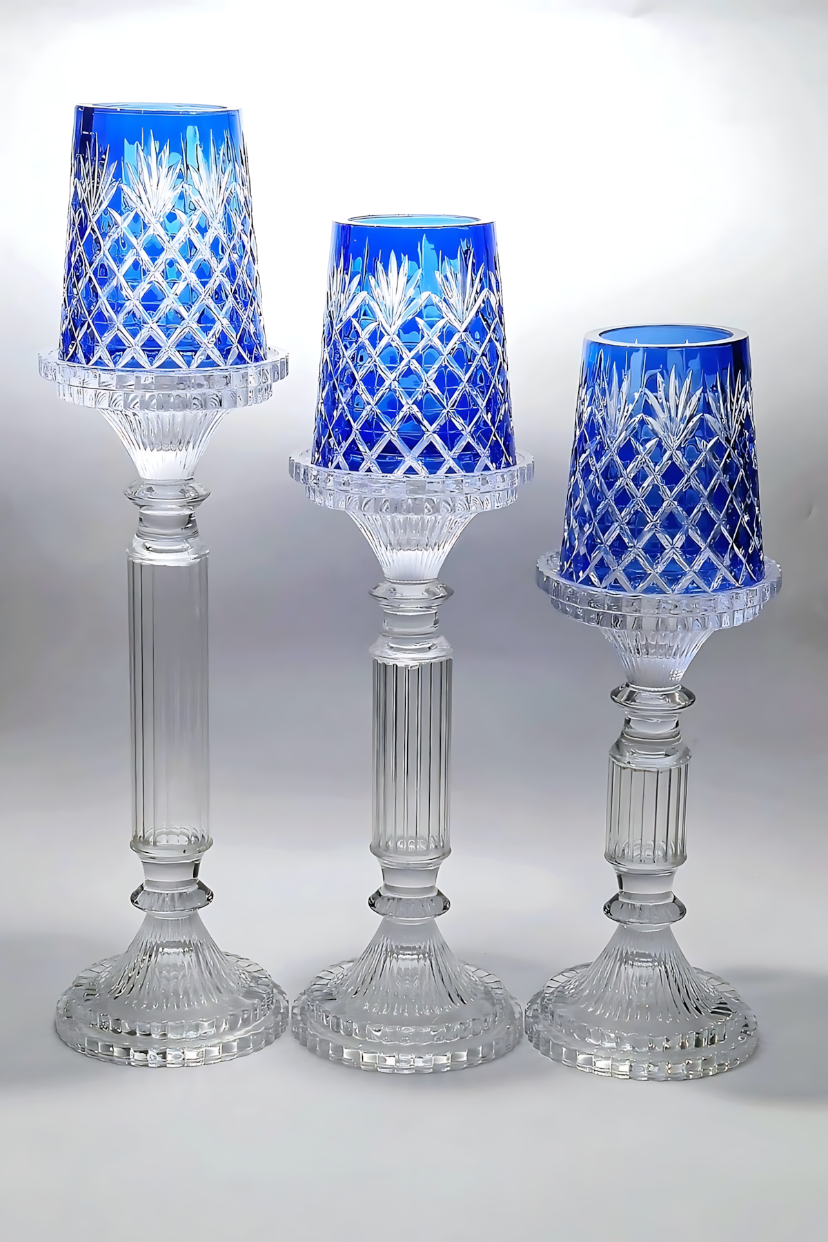El Yapımı Kristal Dekoratif Desenli Şeffaf Lüks Mumluk Şamdan Set 3'lü