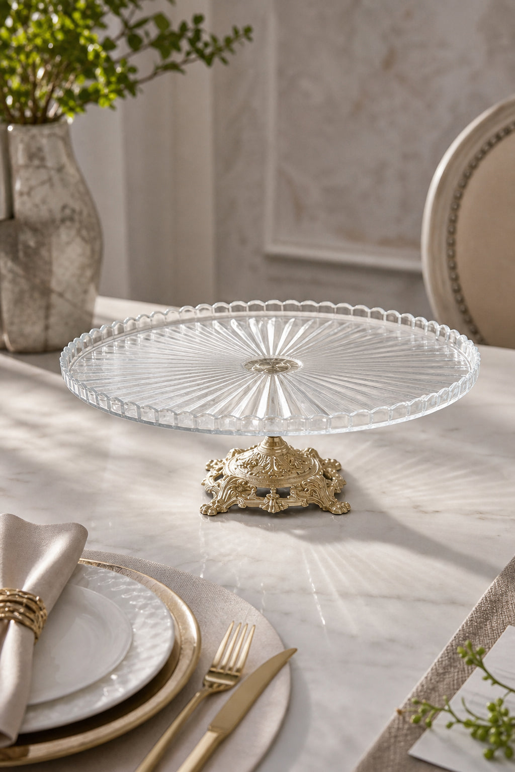 Beyaz Gold Detaylı Kristal Ayaklı Sunumluk Kase - Vertical Desenli Dekoratif, 1 Adet