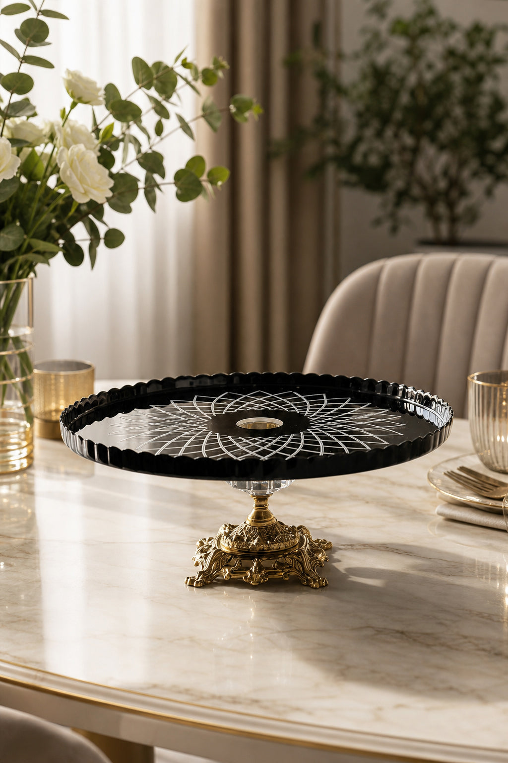 Siyah Gold Detaylı Kristal Ayaklı Sunumluk Kase - Vertical Desenli Dekoratif, 1 Adet
