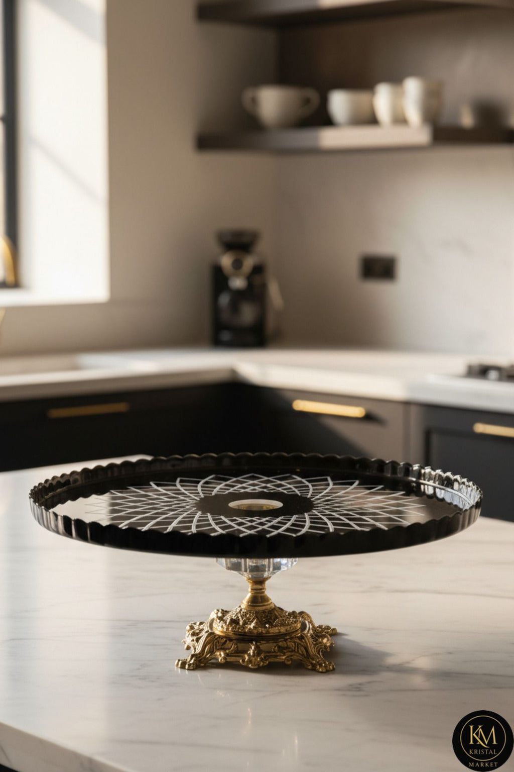 El Yapımı Kristal Siyah Gold Detaylı Vertical Desenli Ayaklı Dekoratif Sunumluk Ayaklı Kase