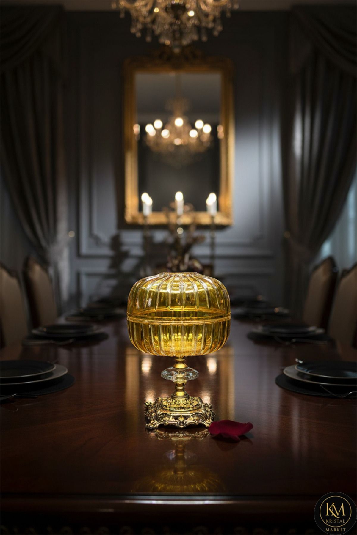 El Yapımı Kesme Kristal Vertical Desen Dekoratif Sunumluk Kapalı Peçetelik Mumluk Ürün ana görseli