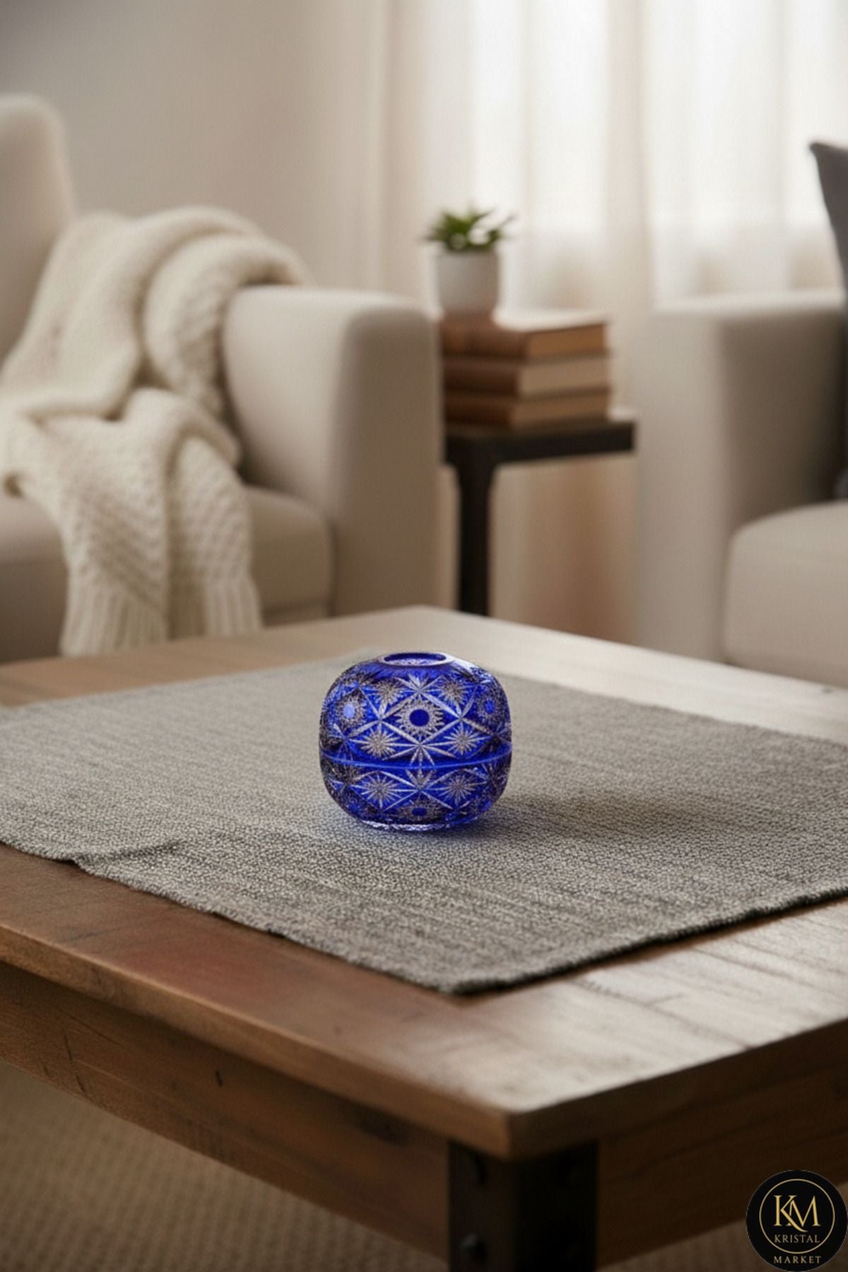 El Yapımı Kristal Avangart Vizyon Desenli Dekoratif Sunumluk Kapaklı Peçetelik Mumluk Ürün ana görseli