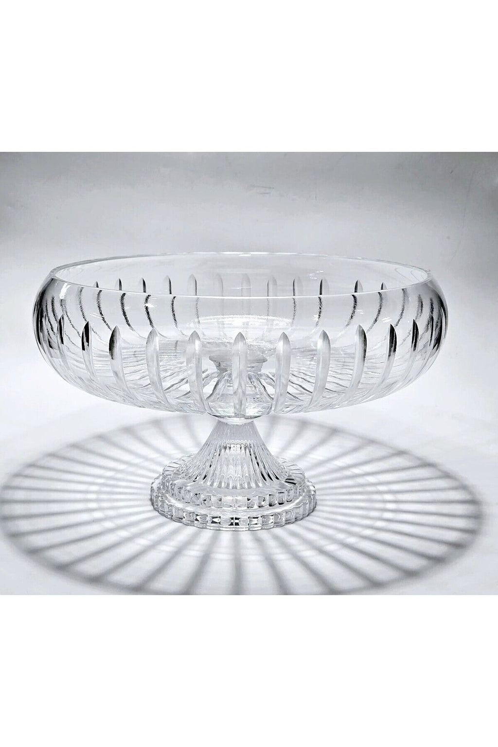 28 Cm Kesme Ayaklı Kristal Kase Vertical