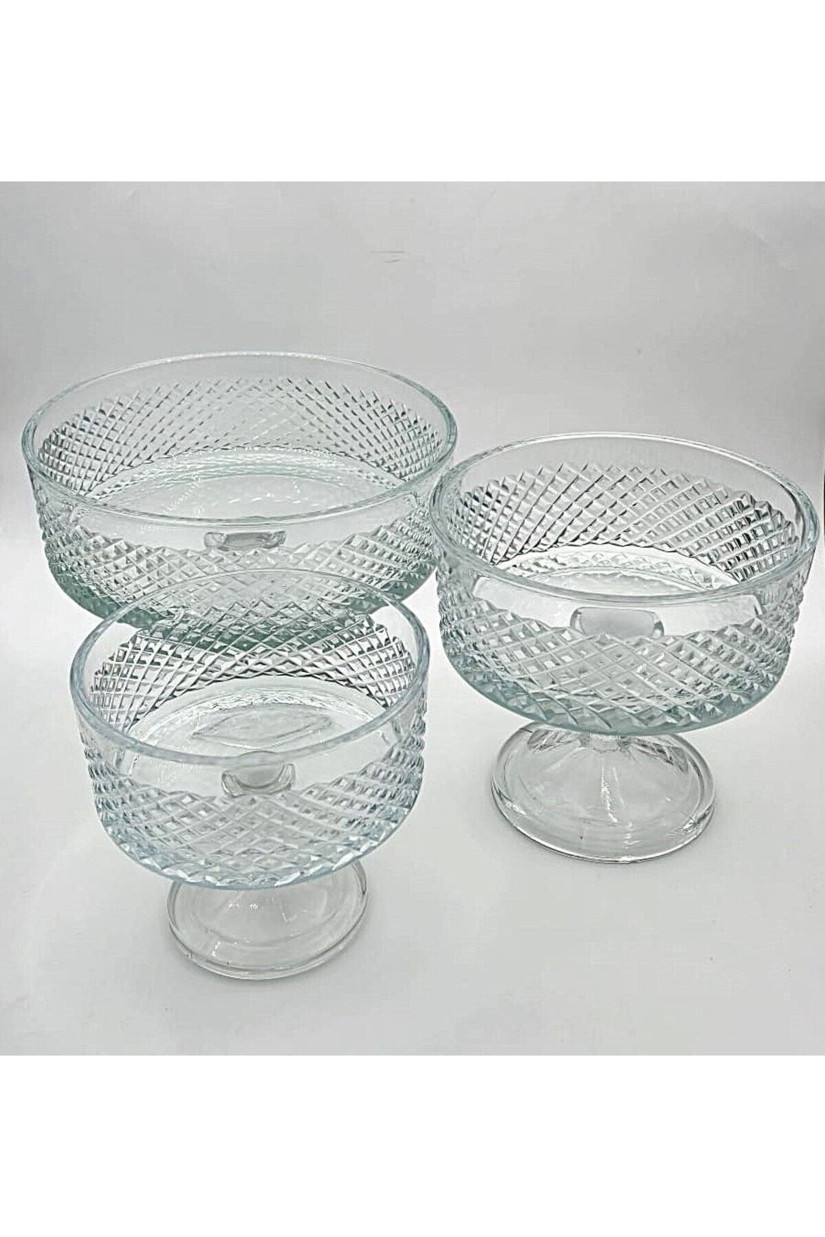 El Yapımı Kristal Karizma Desenli Şeffaf 25-19-16 Cm Dekoratif Sunumluk Ayaklı Kase Set 3'lü Ürün ikincil görseli