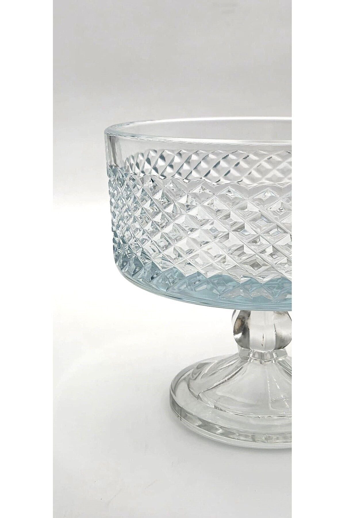 El Yapımı Kristal Karizma Desenli Şeffaf 25-19-16 Cm Dekoratif Sunumluk Ayaklı Kase Set 3'lü